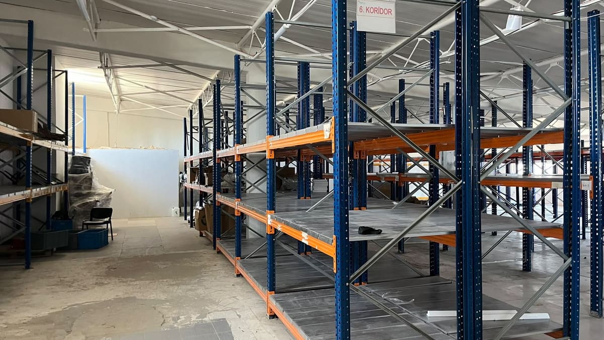 İkinci El Lojistik Ağır Yük Depo ve Palet Rafları, 6. koridor tabelalı, sac tablalı hatlar